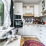 3Bdr The Hadjis - City Center Flat